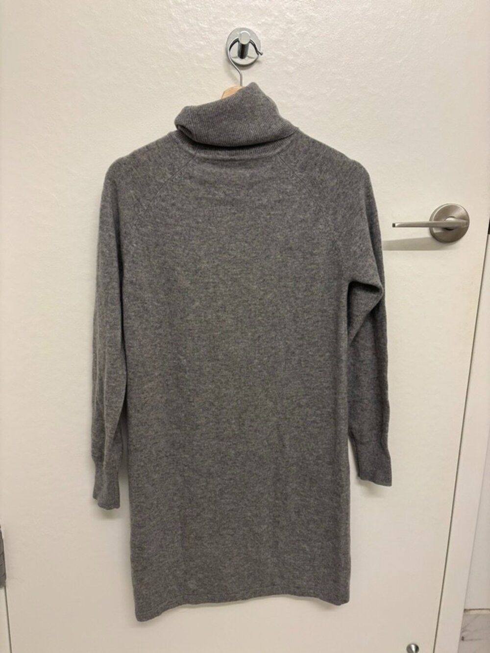 Quince 100% Cashmere gray turtleneck dress